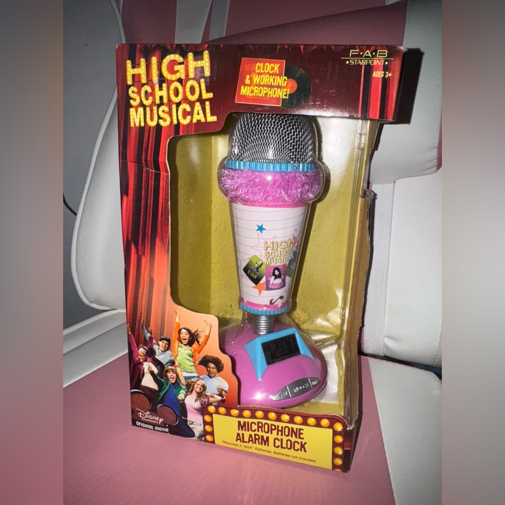 Vintage RARE Disney High School Musical pink microphone alarm clock